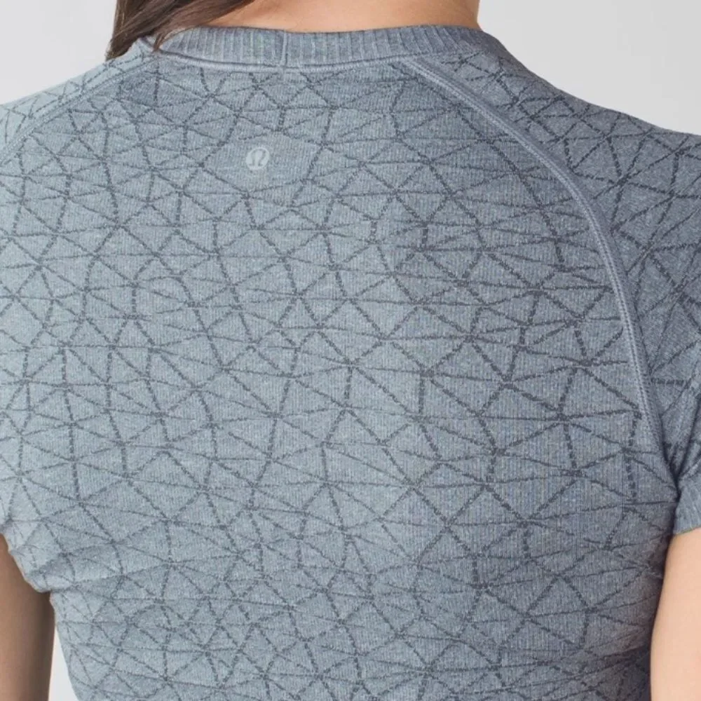 LULULEMON Swiftly Tech Short Sleeve Crew in Heathered Slate Women’s Size 12
